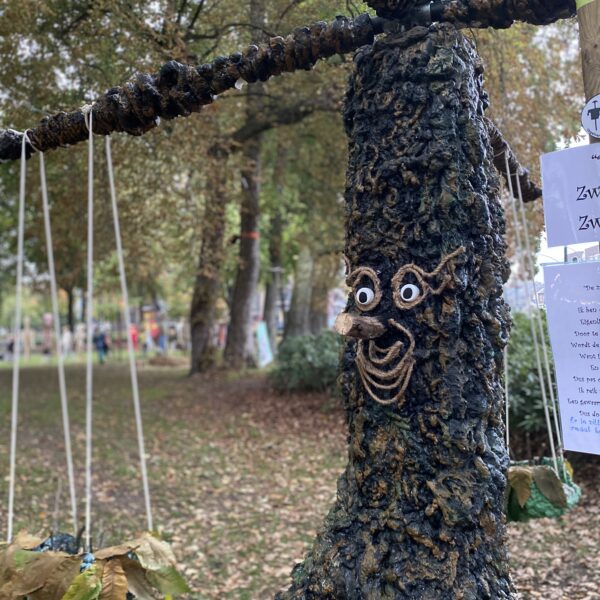 09e81e5b 23ff 49dc 9efa 924c23c413c7