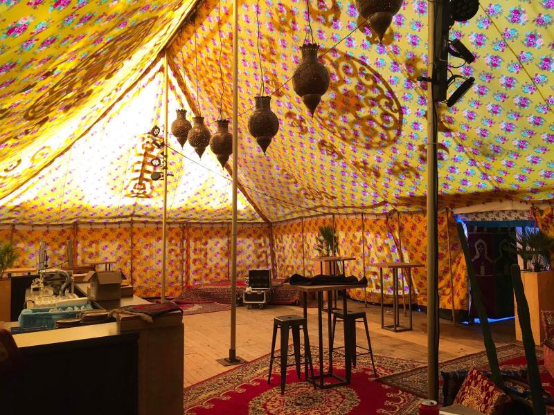 dawa interieur feesstent festivalbruiloft