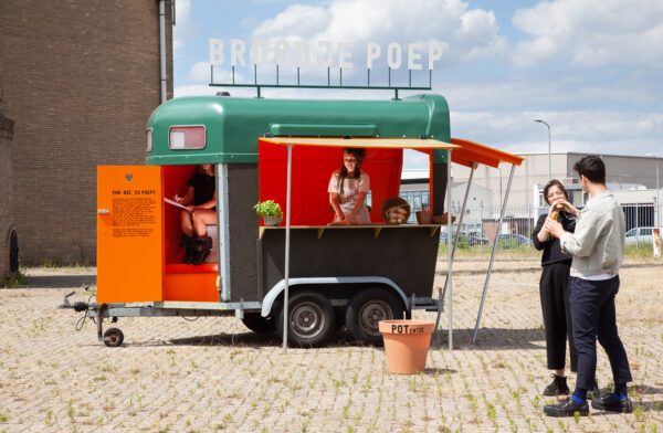 kopie van broodje poep fides lapidaire (made by irisrijskamp)